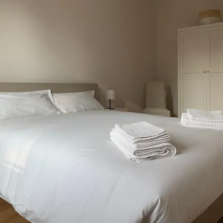 Spazio Perlasca 2 - شقة تْشيرنوبيو