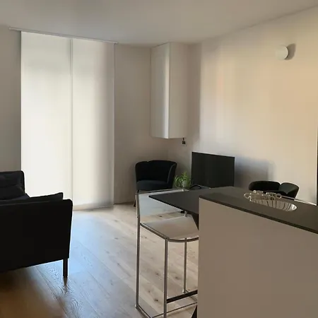 Spazio Perlasca 2 - * Τσερνόμπιο