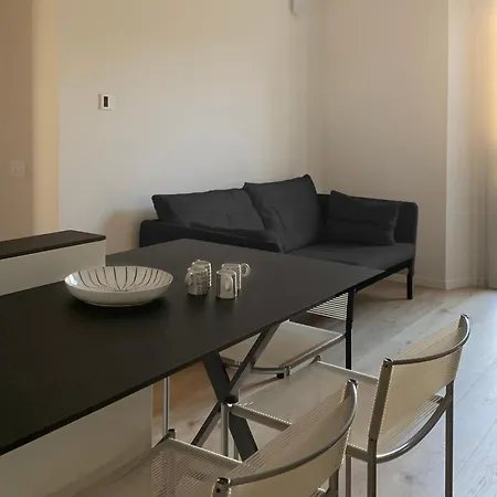 Spazio Perlasca 2 -