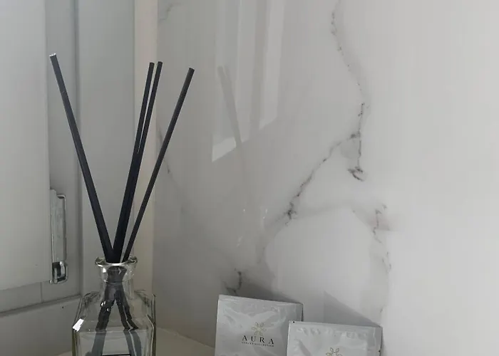 Spazio Perlasca 2 - *