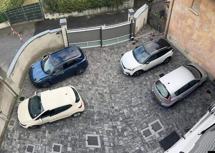 Spazio Perlasca 2 - *